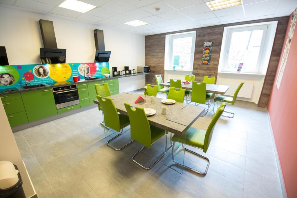 Honeybee Apartament *