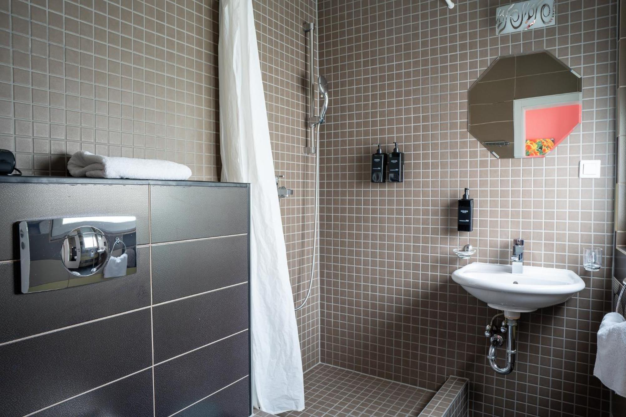 Honeybee Apartament Winningen
